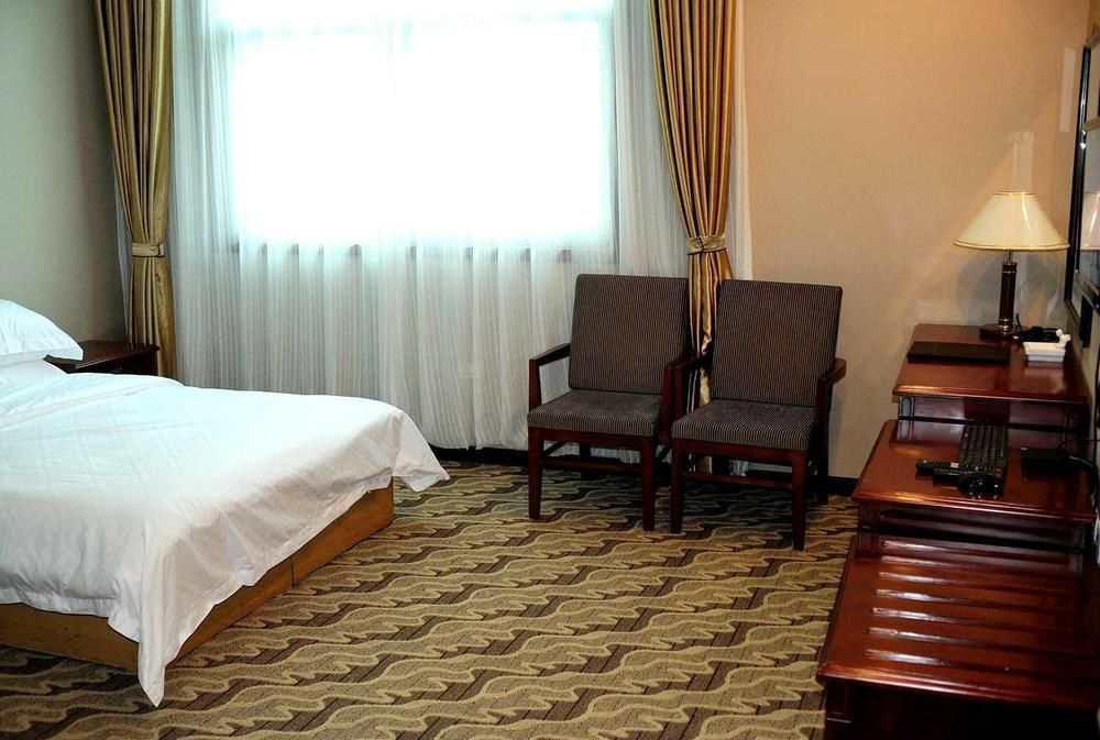 Huatian Grand Hotel Dengfeng Exterior photo